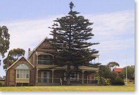 Boston House Motel - Accommodation Coffs Harbour 0