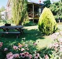 Holyrood House - Accommodation Coffs Harbour