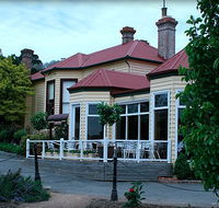 Central Springs Inn - Accommodation Coffs Harbour