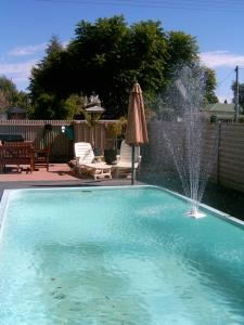 Paruna Motel - Accommodation Coffs Harbour 2