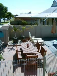 Paruna Motel - Accommodation Coffs Harbour 3