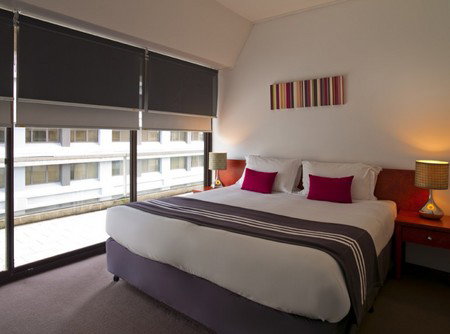 Y Hotel Hyde Park - Accommodation Coffs Harbour 1