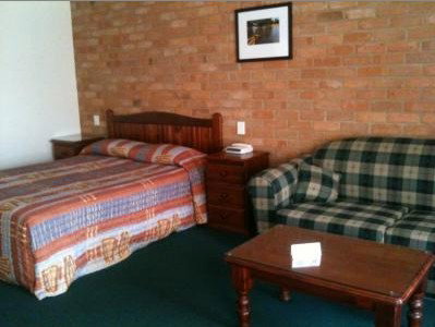 Town And Country Motor Inn Cobar - Accommodation Coffs Harbour 2