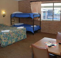 Oasis By The Lake - Accommodation Coffs Harbour