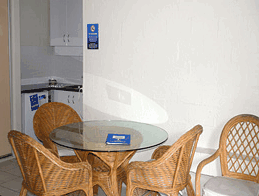 Club Surfers - Accommodation Coffs Harbour 2