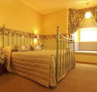 The Russell Hotel - Accommodation Coffs Harbour