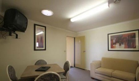 Araluen Motor Lodge - Accommodation Coffs Harbour 3