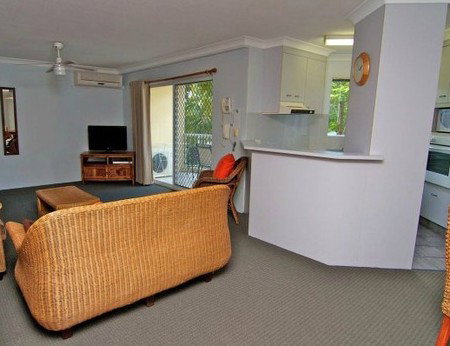 Paradise Grove Holiday Apartments - Accommodation Coffs Harbour 2