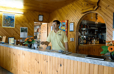 Barrier Reef Motel - Accommodation Coffs Harbour 5