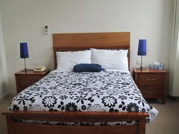 The Plough Hotel - Accommodation Coffs Harbour 3