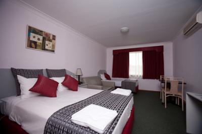 Hume Villa Motor Inn - Accommodation Coffs Harbour 2