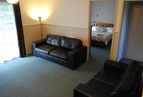 Lakes Entrance Country Cottages - Accommodation Coffs Harbour 1