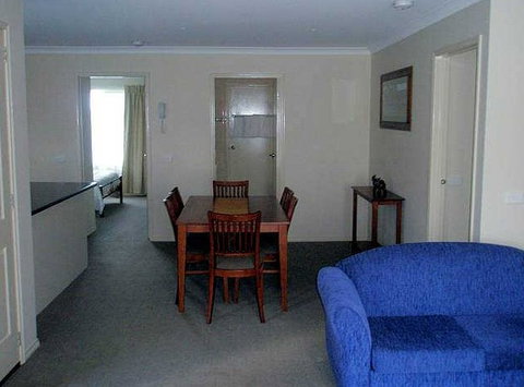 Victoria Lodge Motor Inn And Apartments - Accommodation Coffs Harbour 1
