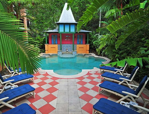 Martinique On Macrossan - Accommodation Coffs Harbour 1