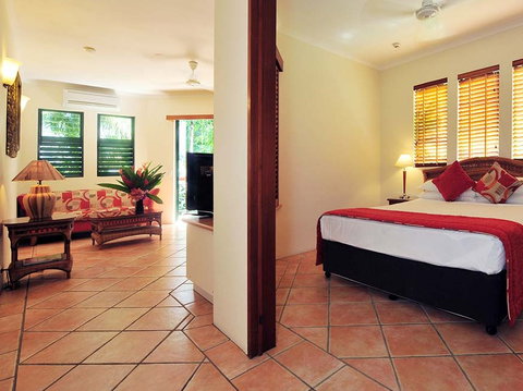 Martinique On Macrossan - Accommodation Coffs Harbour 3