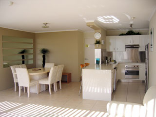 Beachfront Towers - Accommodation Coffs Harbour 9
