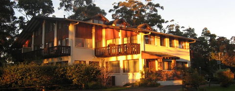 Chalet Swisse Spa Retreat - Accommodation Coffs Harbour 4