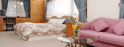 Chalet Swisse Spa Retreat - Accommodation Coffs Harbour 5