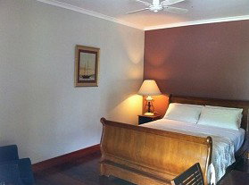 Daintree Manor - Accommodation Coffs Harbour 1