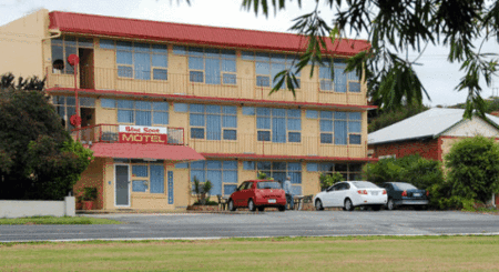 Blue Seas Motel - Accommodation Coffs Harbour 2