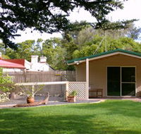 Shiralea Country Cottage - Accommodation Coffs Harbour