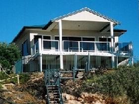 Top Deck Cliff House - Accommodation Coffs Harbour 0