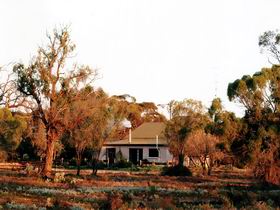 Cadell Lagoon SA Accommodation Coffs Harbour