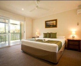 Tropical Nites - Accommodation Coffs Harbour 0