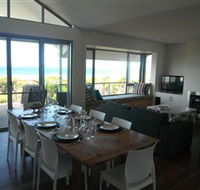 Cassini Beach House - Accommodation Coffs Harbour