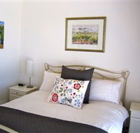 ArtWine Cottages - Accommodation Coffs Harbour