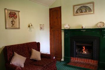 Sarah's Cottage - Accommodation Coffs Harbour 4