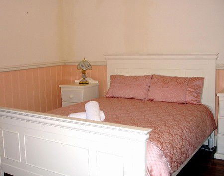 McLaren Cottage - Accommodation Coffs Harbour 2