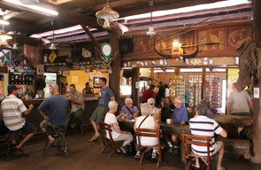 Bark Hut Inn - Accommodation Coffs Harbour 1
