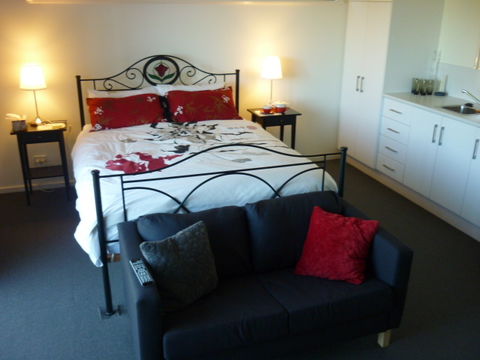 Cleggett Wines - Accommodation Coffs Harbour 2
