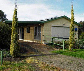 The Folly Holiday Home - Accommodation Coffs Harbour 2