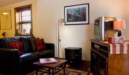 Strathlyn Bed And Breakfast - Accommodation Coffs Harbour 2