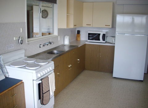 Riverfront Holiday House - Accommodation Coffs Harbour 3