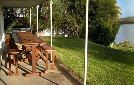 Riverfront Holiday House - Accommodation Coffs Harbour 10