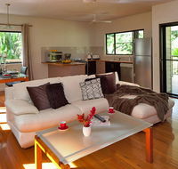 Misty Mountains Tropical Rainforest Romantic Retreat - Accommodation Coffs Harbour