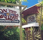 On the Wallaby Lodge - Accommodation Coffs Harbour