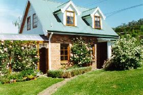 Conmel Cottage - Accommodation Coffs Harbour 0