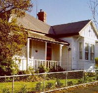 Majestic View Emily Cottage - Accommodation Coffs Harbour