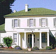 Fitzpatricks Inn - Accommodation Coffs Harbour