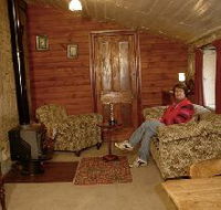 Colonial Cottages of Ross - Historic Hudson Cottage - Accommodation Coffs Harbour