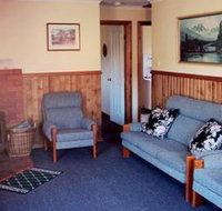 Lake Yalleena Holiday Cabins - Accommodation Coffs Harbour