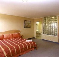 Lighthouse Hotel - Accommodation Coffs Harbour