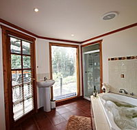 Love Grove Guest House - Accommodation Coffs Harbour