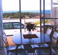 Sunnysands Holiday Unit - Accommodation Coffs Harbour