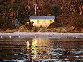 White Beach TAS Accommodation Coffs Harbour