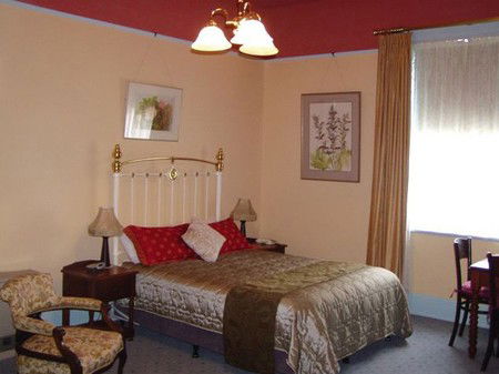 Glen Osborne House - Accommodation Coffs Harbour 4